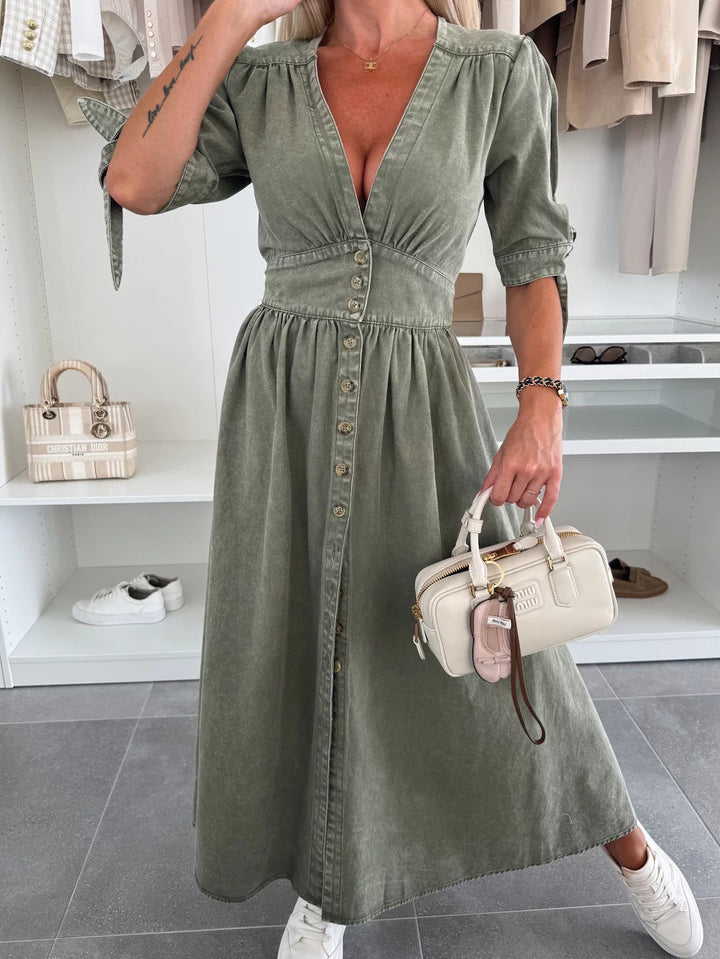 Séréna | Robe maxi effet denim avec décolleté plongeant