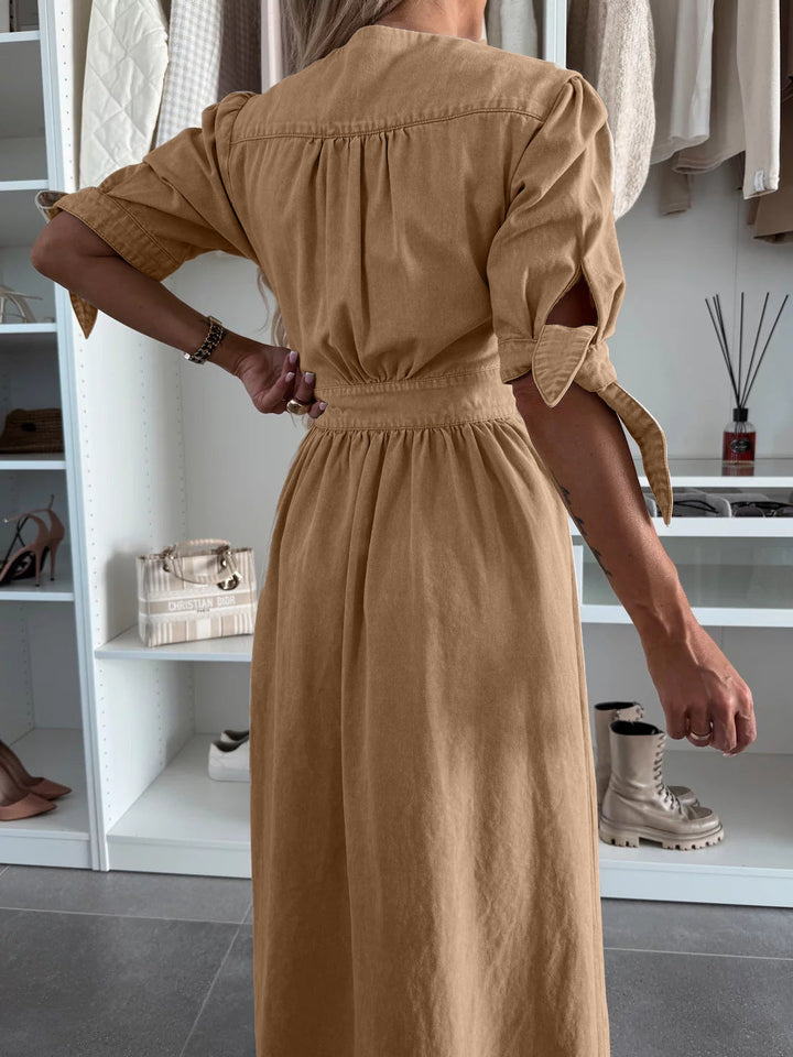 Séréna | Robe maxi effet denim avec décolleté plongeant