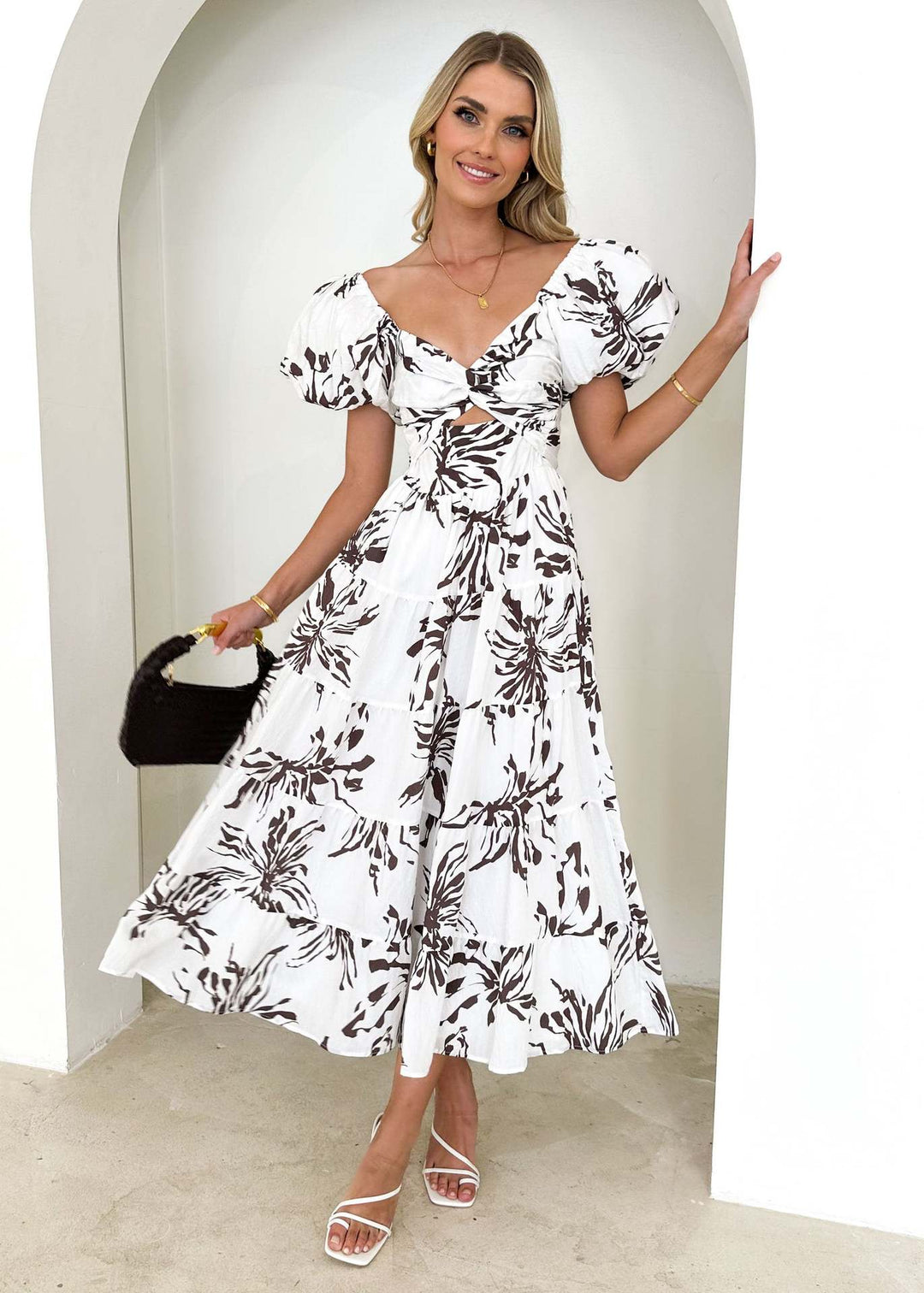 Isla | Robe longue à imprimé avec découpe à la taille