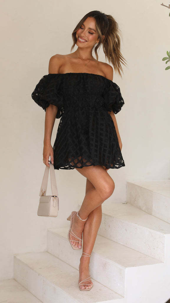 Evie | Robe courte épaule dénudée