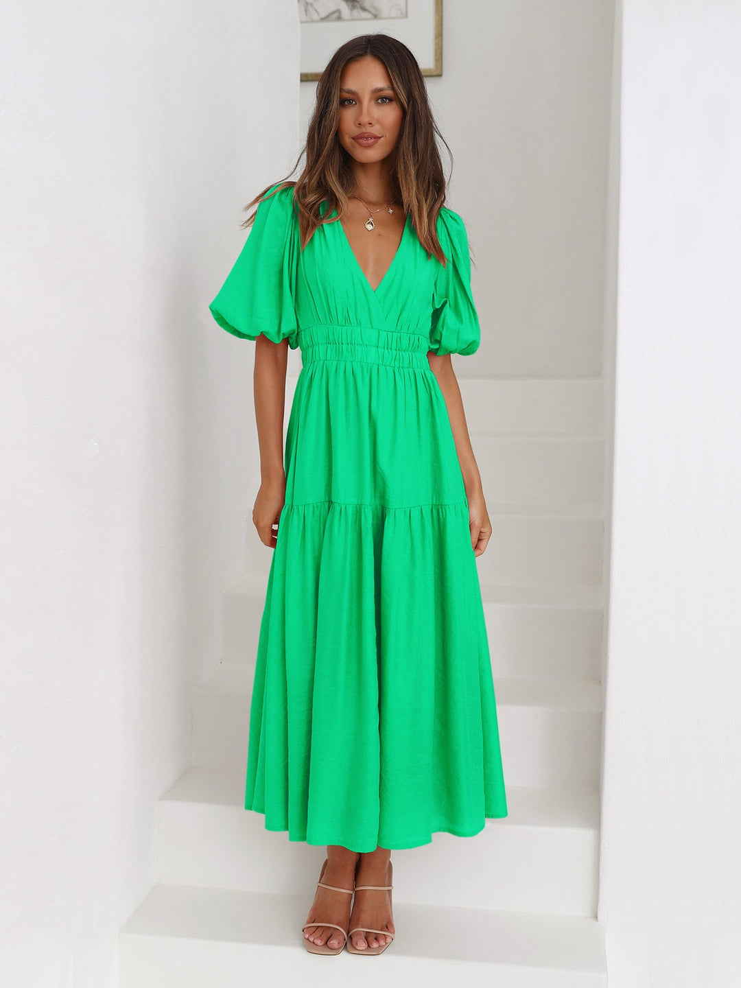 Emilia | Robe à col en V