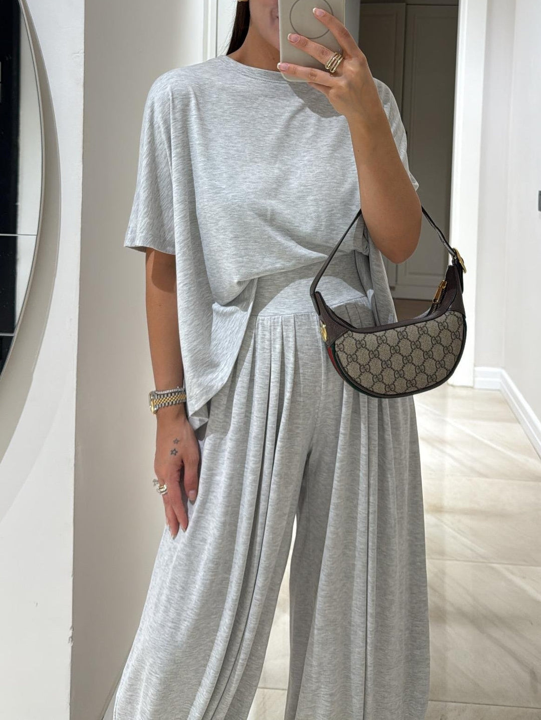 Sophie | Ensemble loungewear avec pantalon plissé et haut confortable