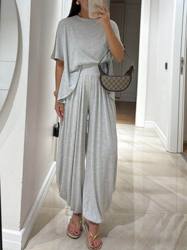 Sophie | Ensemble loungewear avec pantalon plissé et haut confortable
